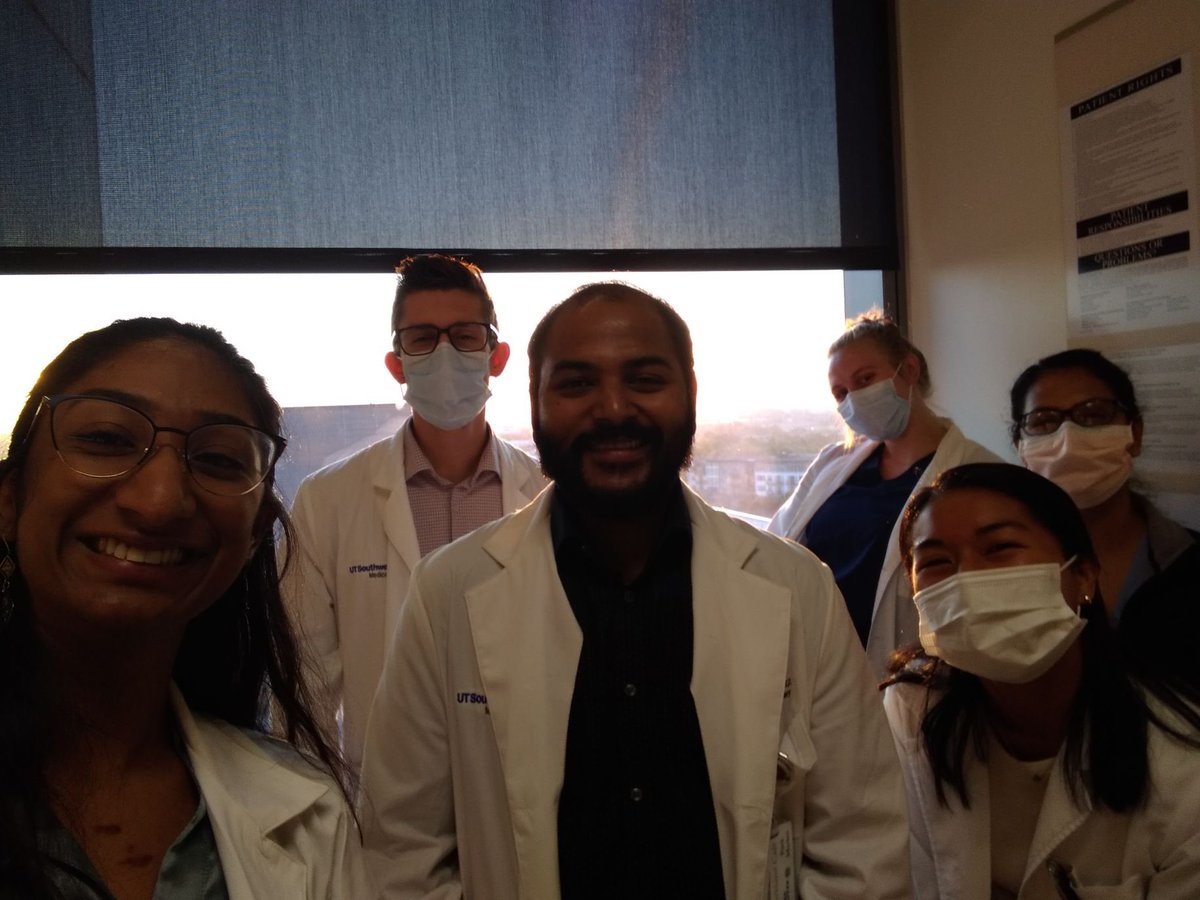 Had to stop mid-rounds for this “anything for the gram” sunrise! <a href="/UTSW_Surgery/">UTSW Surgery</a>