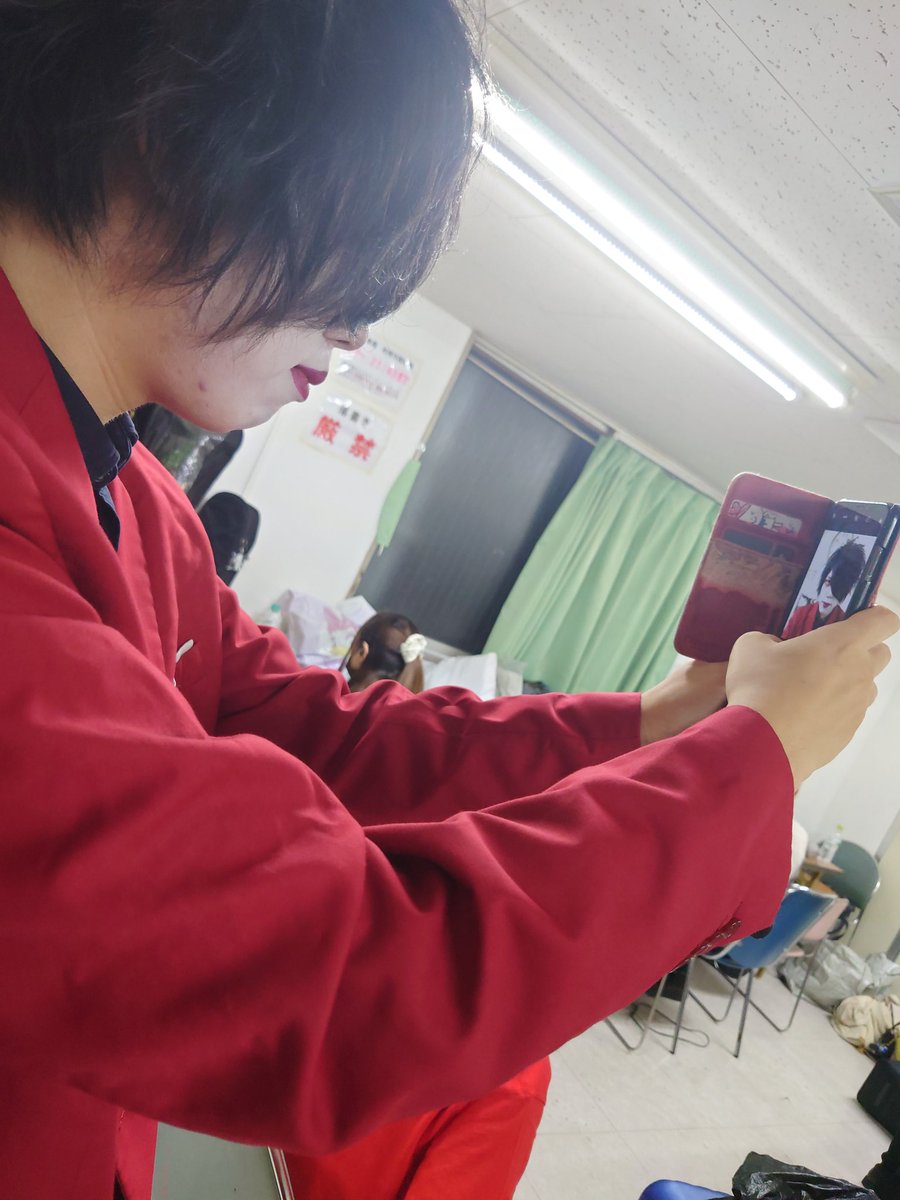 _KiSaR_KiSaR_'s tweet photo. 昨日の自撮りしてるヤギさんの写真😂
YAGUILTY-ヤギルティ-😈
笑顔もYAGUILTY😈
#YAGUILTY https://t.co/jtkoCVoenf