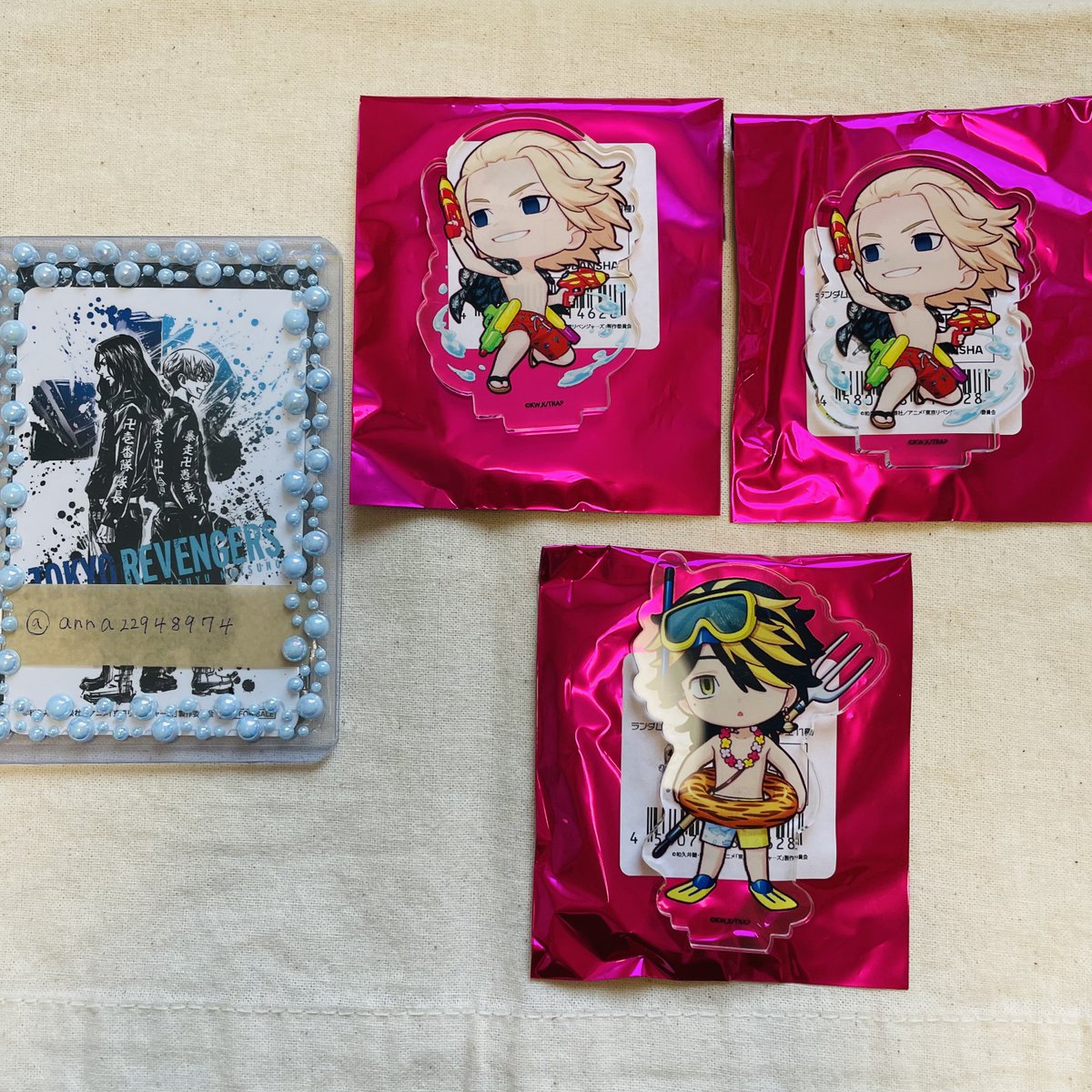 anna22948974's tweet photo. 【交換】東京リベンジャーズ スマイルベースカフェ アクスタ

譲￤佐野、羽宮

求￤松野>場地

郵送にて交換🌱
検索からでもお気軽にお声かけください🌸 https://t.co/KSwv9lkhzw