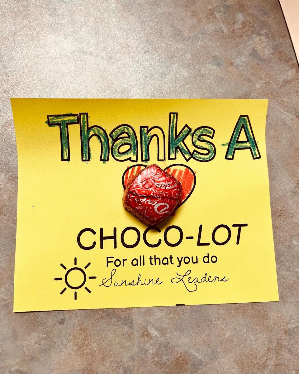 MrsStaskowski's tweet photo. Sunshine leaders are back to spreading joy to Hiller staff. ☀️♥️ https://t.co/9Mm4wiaz4n