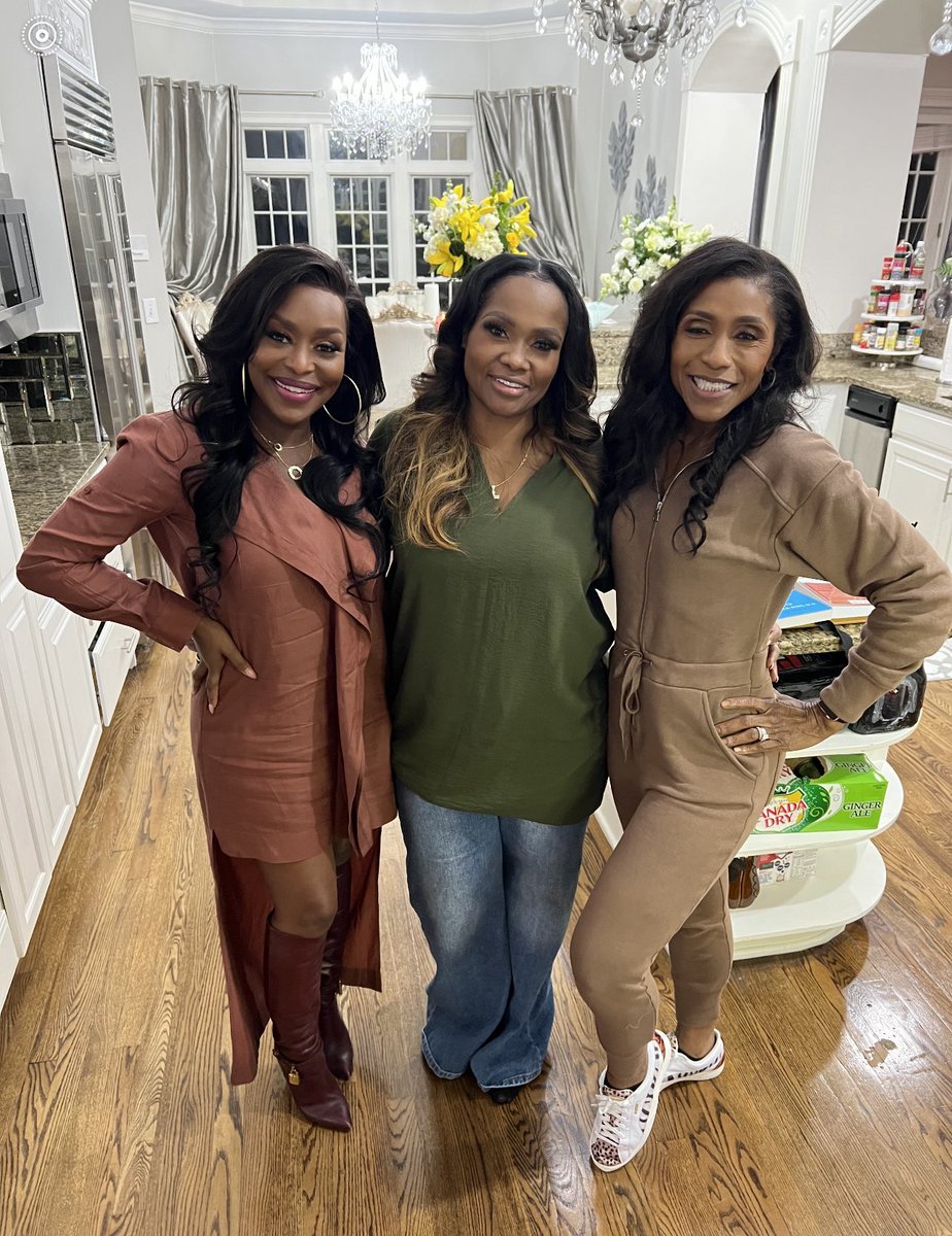 Dr. Heavenly For Congress ! tweet media