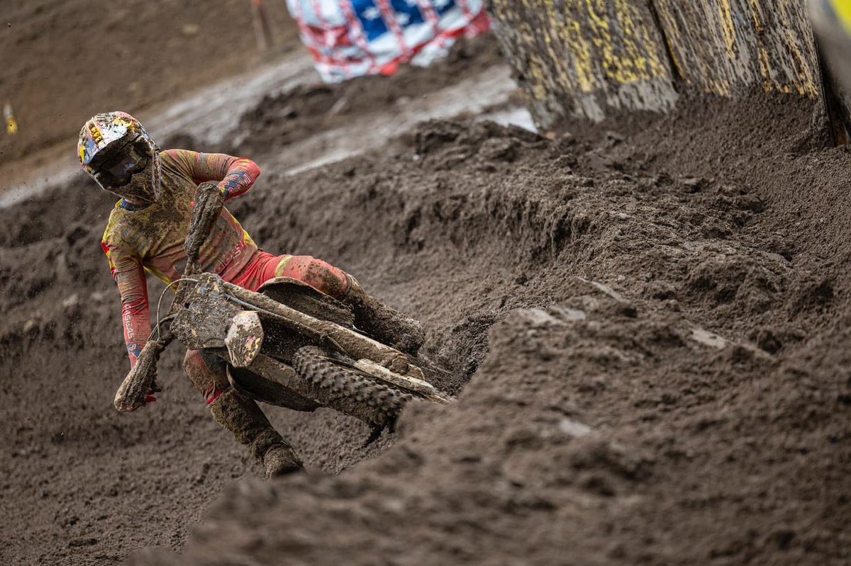 jorgeprado61's tweet photo. Hemos logrado una consistente P.6 en las naciones de 2022 en Red Bud 🇺🇸 . Somos un equipo joven con muchas granas de trabajar, y con más ganas aún de ganar. ¡Se acabó la temporada! Gracias 🇪🇸 @rfme_oficial 📸 @JPAcevedoMX https://t.co/IntggOVMXP
