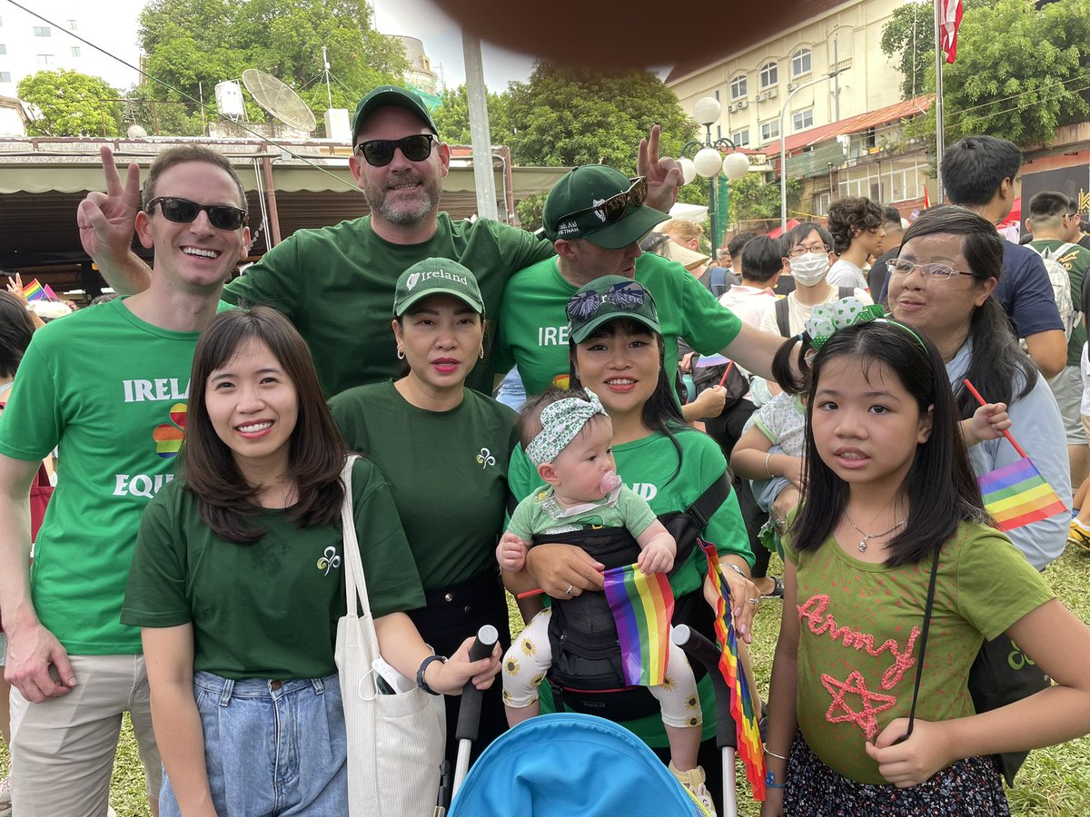Great turnout for #HanoiPride2022 yesterday. Team Ireland 🇮🇪 delighted to support #PrideWeek in Hanoi and HCMC #Ireland4Equality #KnockKnockItsLove #LeaveNoOneBehind