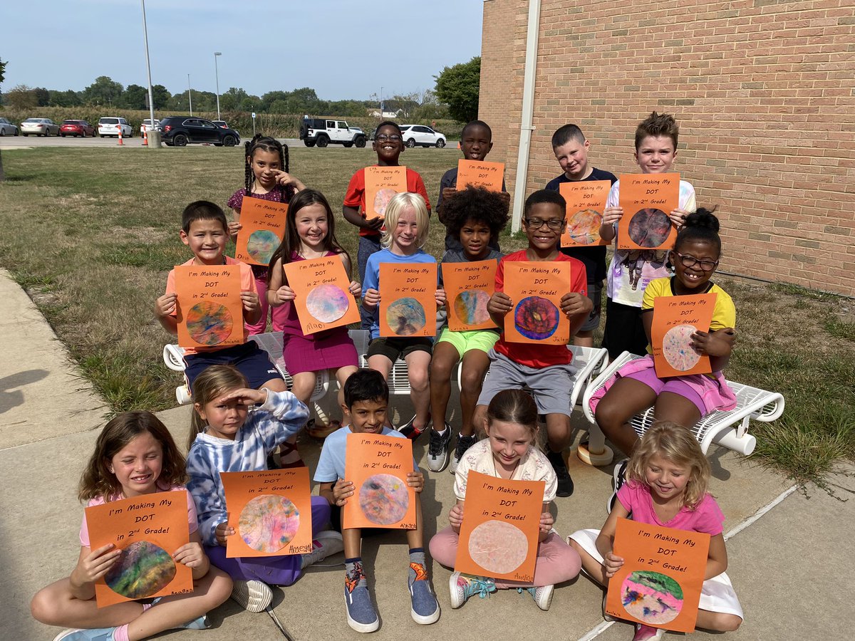 cherrykidslearn's tweet photo. Happy Dot Day! 🟠 We’re making our mark in 2nd grade! #DotDay2022 #InternationalDotDay #cherrykidsrock #ChildsElementary https://t.co/3zLbJiE97S