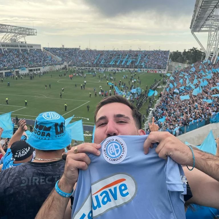 Axel (10) 🌠 tweet media