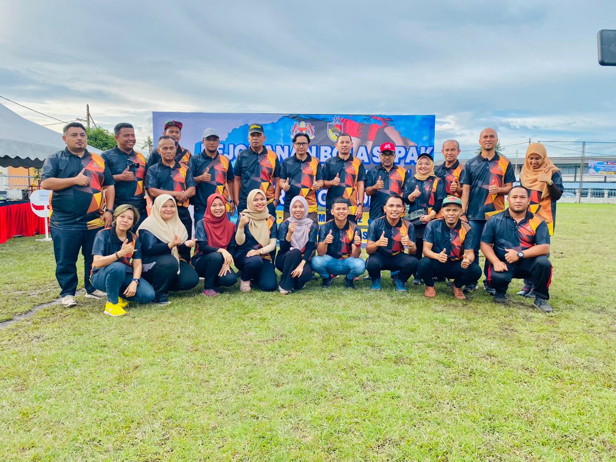 TambunP63's tweet photo. Telah berlangsungnya Kejohanan Bola Sepak Piala Ahli Parlimen Port Dickson pada Sabtu &amp; Ahad lepas. Kejohanan yg menarik penyertaan sebanyak 24 pasukan ini dianjurkan bersama Pej Parlimen Port Dickson, Pej Daerah &amp; Tanah Port Dickson serta agensi2 kerajaan terkait.
@anwaribrahim https://t.co/ultFTu3ptA
