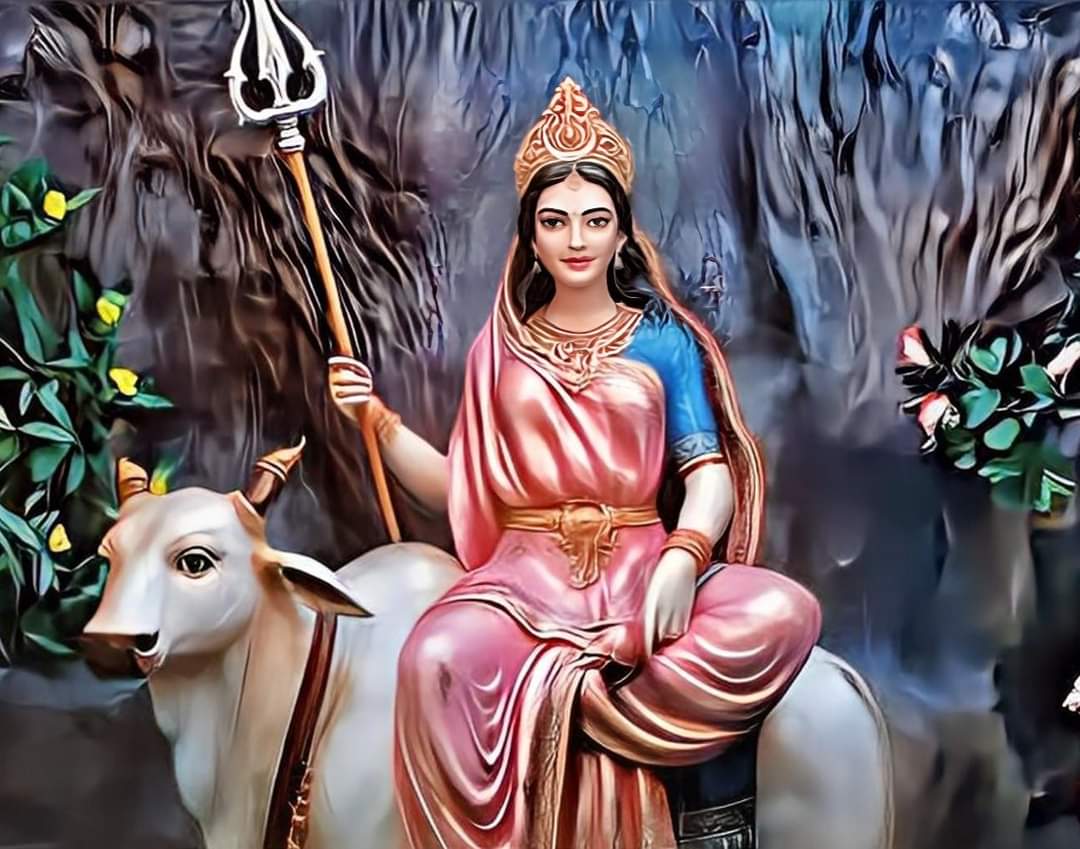 RONBupdates's tweet photo. Today is first day of Dashain/Navaratri. On this day Goddess Shailputri is Worshipped. Shailaputri also Known as Pratipada &amp; Daughter of Mountain, an incarnation of Parvati. https://t.co/7O26FxU1n8