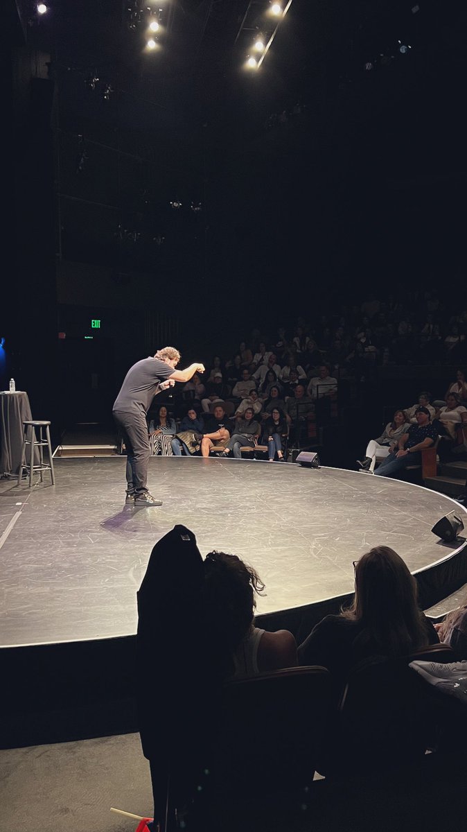 ElGeorgeHarris's tweet photo. Gracias #Seattle la pasamos increíble… https://t.co/H38hB7e5XC