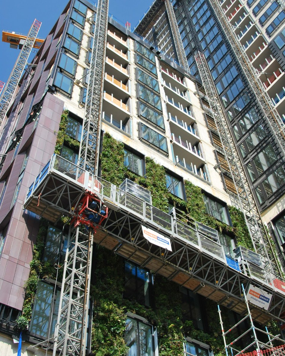 #Newproject: In the middle of Utrecht, the striking Galaxy Tower is being constructed as part of the new 'Healthy Urban Quarter'. Read more about this new project: sempergreenwall.com/news/galaxy-to…
#Utrecht #jaarbeurs #livingwalls #SemperGreenwall