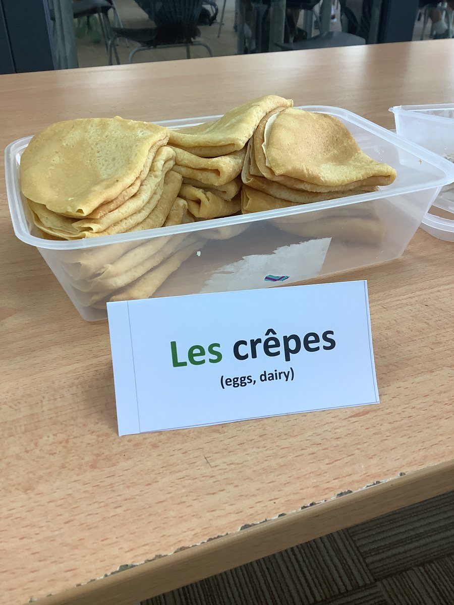 KLASS_EP_Lang's tweet photo. Enjoying delicious Specialités Françaises . Merci beaucoup to all Year 7 students who contributed to today's feast.🇫🇷🥐🥖🥞🧀🍴 @AliceSmithSch #KLASS_EP_LANG https://t.co/LhXOmiP4W9