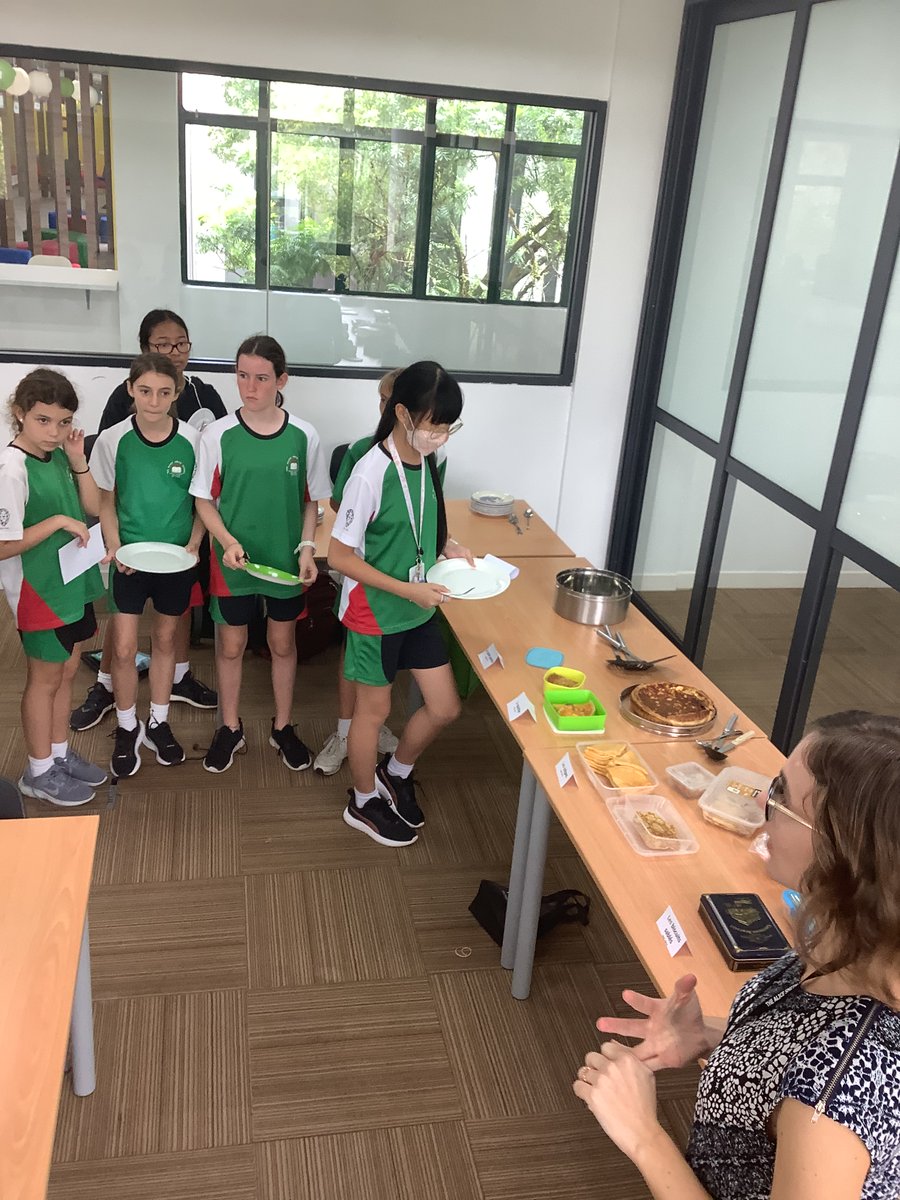 KLASS_EP_Lang's tweet photo. Enjoying delicious Specialités Françaises . Merci beaucoup to all Year 7 students who contributed to today's feast.🇫🇷🥐🥖🥞🧀🍴 @AliceSmithSch #KLASS_EP_LANG https://t.co/LhXOmiP4W9