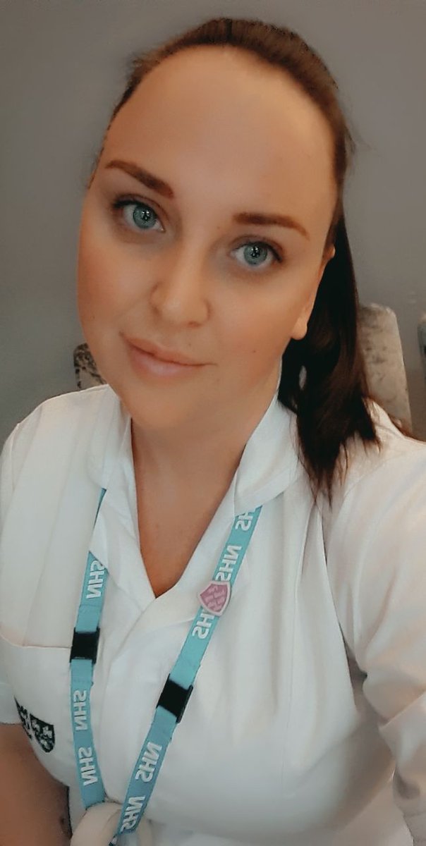 EmmaWilko13's tweet photo. Here goes my first day in my first placement in my final year of being a student, so many emotions going through me, but I'm ready ๐ช good luck to the rest of the 2020 cohort in their first days especially my lovely girl's in PT25 ๐๐ #studentnurse #thirdandfinalyear https://t.co/av0jvaOZUH