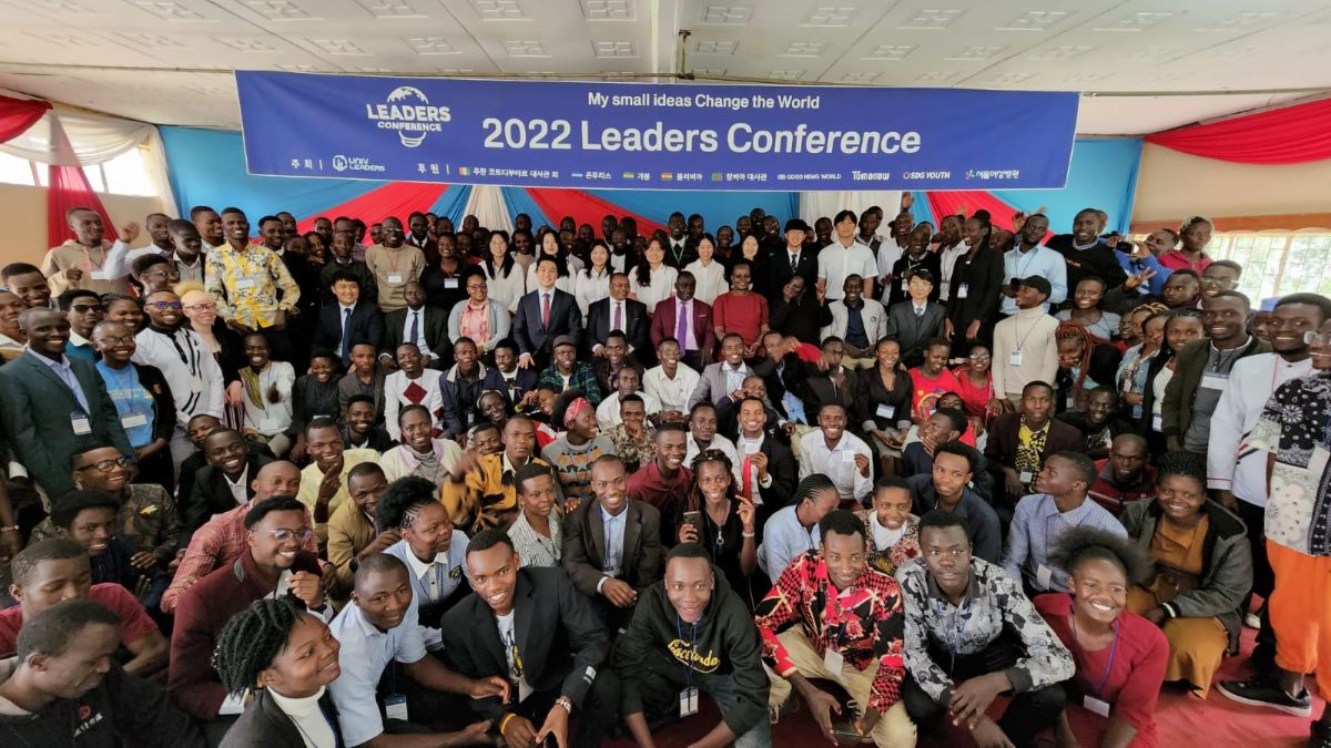 kisiuniofficial's tweet photo. Empowering our Students to Lead on a Global Scale. - https://t.co/GKJBT0TqDn https://t.co/RHEeWx0iOw