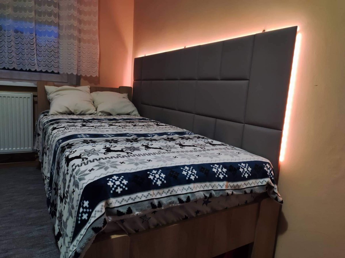 WallArtHungary's tweet image. Eleged van már  a hideg falból? Mutatjuk a megoldást: Kerma bőrpanelek LED világítással. 
Keresd meg a neked való stílust: kerma.hu/mubor-textil-e…

#falburkolat #tél #hideg #megoldás #modern #világítás