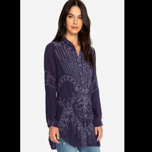 YoGyrlEVITA's tweet photo. So good I had to share! Check out all the items I'm loving on @Poshmarkapp #poshmark #fashion #style #shopmycloset #johnnywas: https://t.co/IQWtuE8goP https://t.co/sQW50ZpYlD