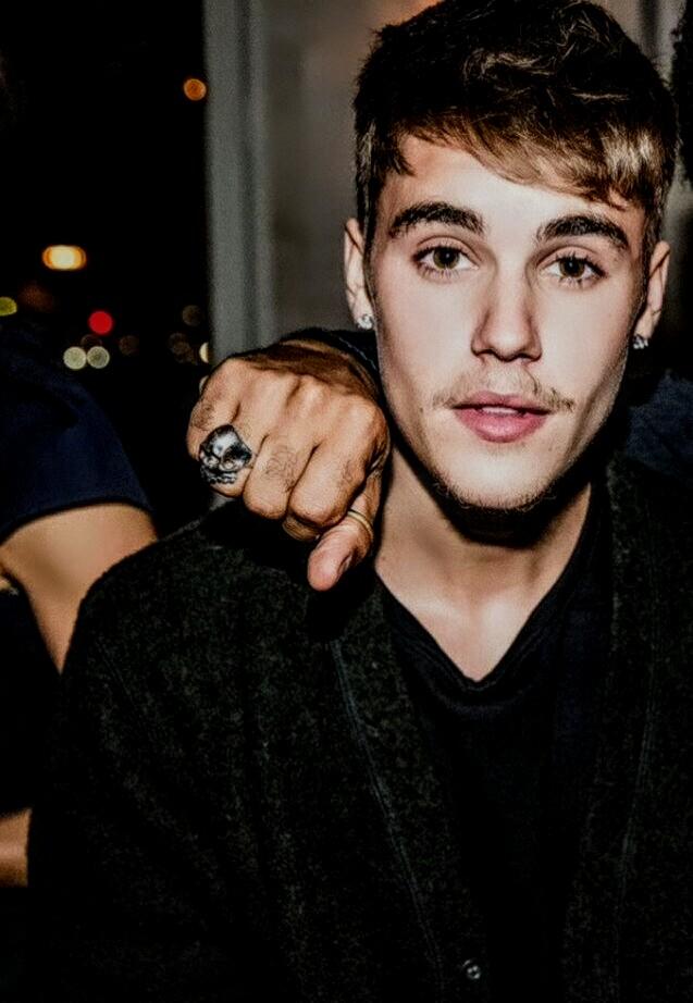 Gucci_Biebs's tweet photo. Justin Bieber https://t.co/EZxb2z1NKH