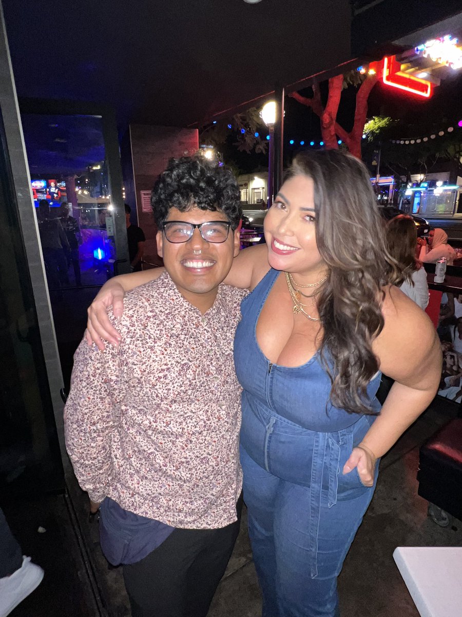 AmensUniverse's tweet photo. One of the highlights was meeting these wonderful humans 😭😭
#BB24 #BB23 #TheCookout 
@hannah_chaddha @kylandyoung @absolutelytiff @jmilagrosplus and when Tiffany grabbed my hair and said she loved my curls 🥵😭🥰
#Azah https://t.co/dl0wX5u1dA