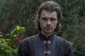 Sidequestcam's tweet photo. We thought Otto Hightower was the new Littlefinger but this guy is playing 4D chess #hotd #HouseOfTheDragon https://t.co/waI21Iuo00