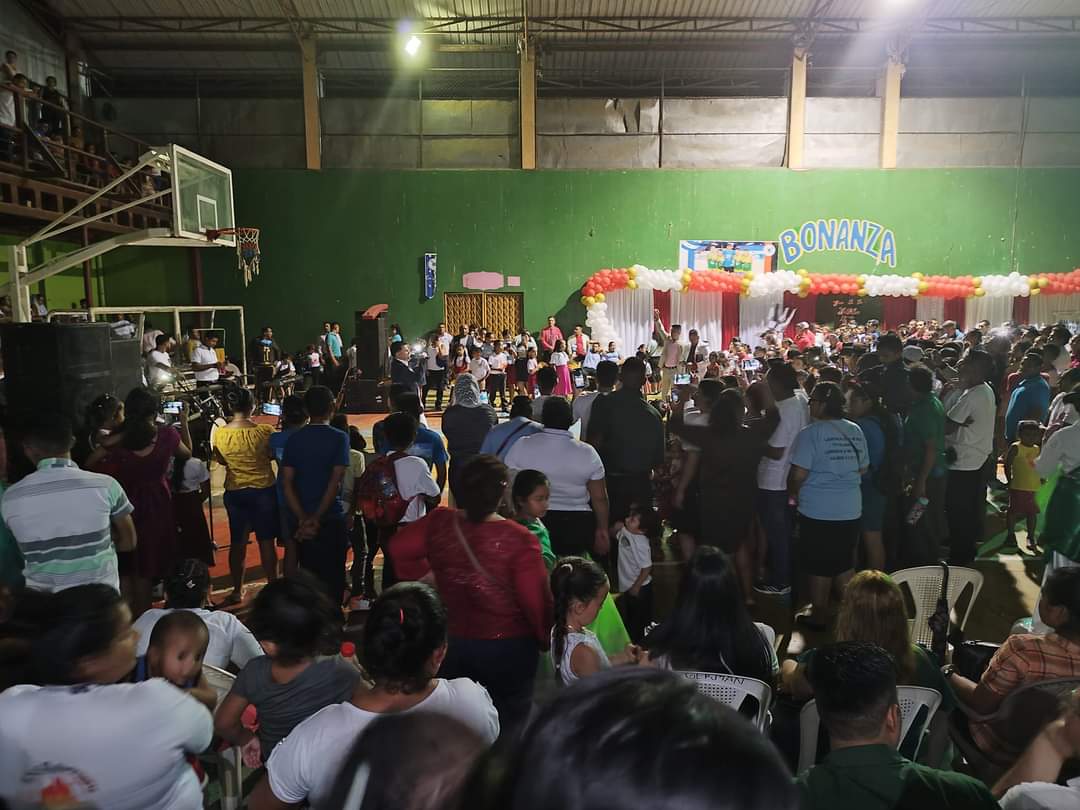 bonanza_red's tweet photo. #Bonanza, a 453 años de la traducción de la biblia, el pueblo cristiano de bonanza lo celebra a lo grande. https://t.co/Uy4D1bLXQm