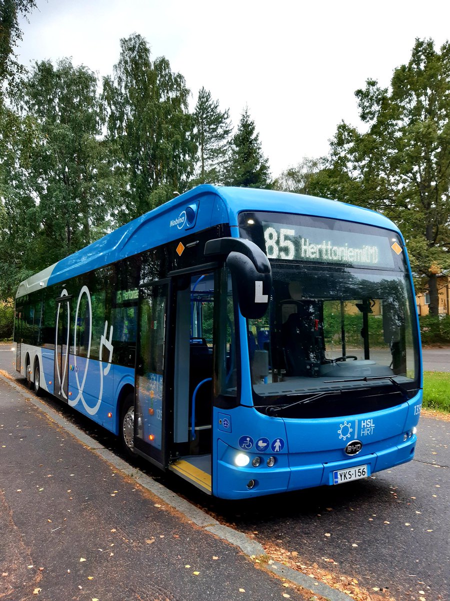 repolainen67's tweet photo. Työpäivästä tulee huomattavasti mukavampi kun työkalut on kunnossa. Aamukahvia ja pyörät pyörimään. Hyvää huomenta ja mukavaa maanantaita #BYD #Nobina😊☕🚍⚡ https://t.co/2L7l5F9BPL