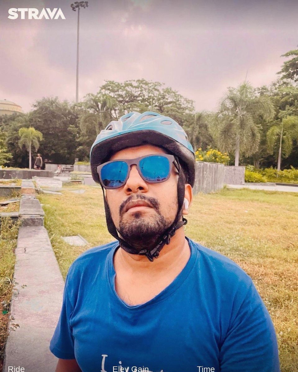 actor_annamalai's tweet photo. Today’s Morn Ride With @karthikswarnak1 🚴♂️👍💪 #EnCyclePedia #Annamalai #NammaChennai #Chennai #nepiyarbridge #marinabeach #MadrasCoffeeHouse #நான்வீழ்வேன்என்றுநினைத்தாயோ #ownclicks #neverevergiveup #cycling #cyclinglife #cyclingshots #Selfie #Captain @arya_offl #MMDDDDLCTworkout https://t.co/vwDDScSDu4