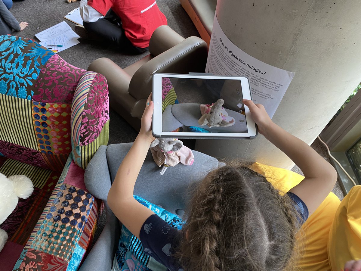 Learning how to take different kinds of shots to frame our subjects <a href="/digitalchildau/">ARC Centre of Excellence for the Digital Child</a> <a href="/UOWASSH/">Faculty of the Arts, Social Sciences & Humanities</a> <a href="/UOWEarlyStart/">UOW Early Start</a>