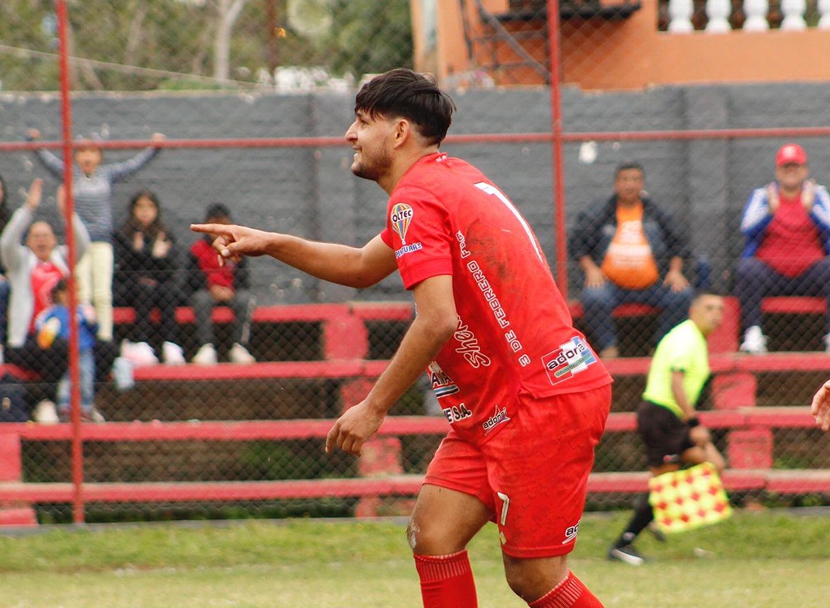 3deFebreroFBC's tweet photo. 3 de Febrero ganó de local 1a0 al Club Limpeño por la fecha 28
Gol: Daniel "La Josha💎" Valdovinos 
Muchas Gracias Jugadores por la entrega y esfuerzo que dejaron en la cancha para el gran triunfo
Seguimos luchando y unidos por la permanencia a la Categoría Primera B
#VamosRojo💪 https://t.co/3uDyXgJ5FW