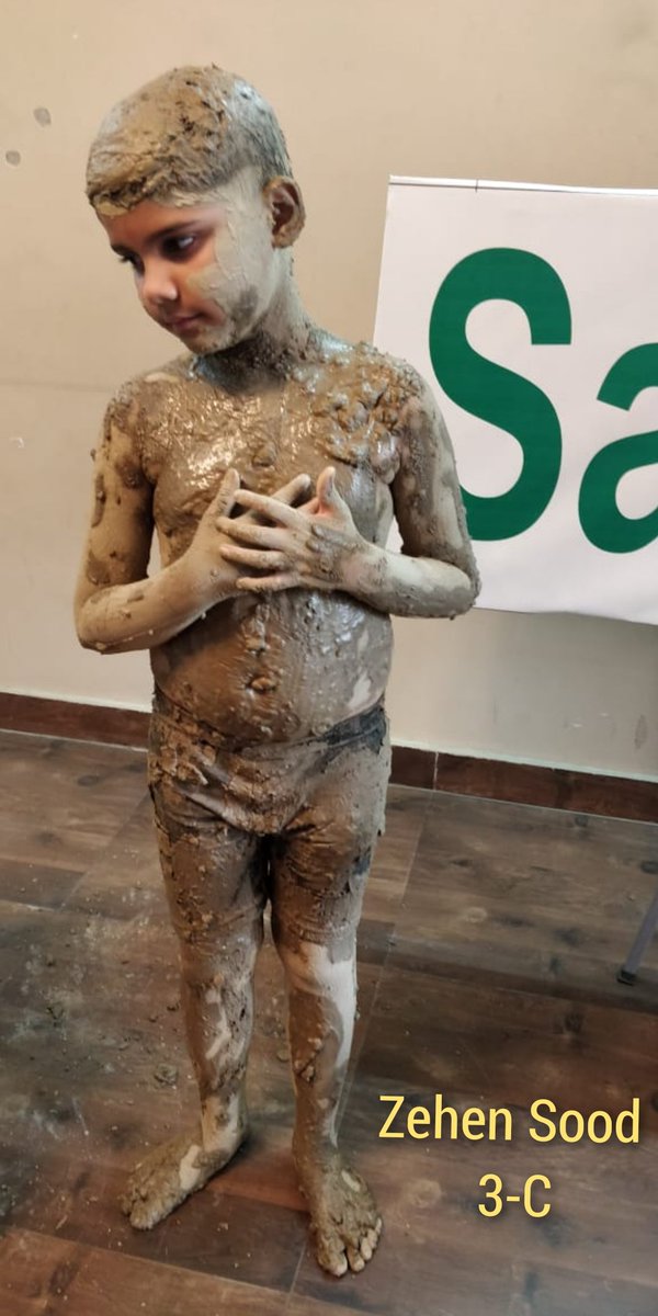 SoodZehen's tweet photo. @cpsavesoil Sadhguru enlightens young messengers! 🌱🌎🌱
Zehen Sood , an 8 year Old, young messenger from Father Agnel School, Noida takes the illuminant forward to spread #SaveSoil Awareness. @PreethaPrabaka1 @SadhguruJV https://t.co/bkhdYJG4fF