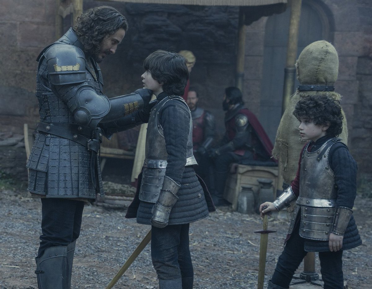 harwin strong knowing that he can’t openly love rhaenyra &amp; their boys and still trying his hardest to be there for his little family