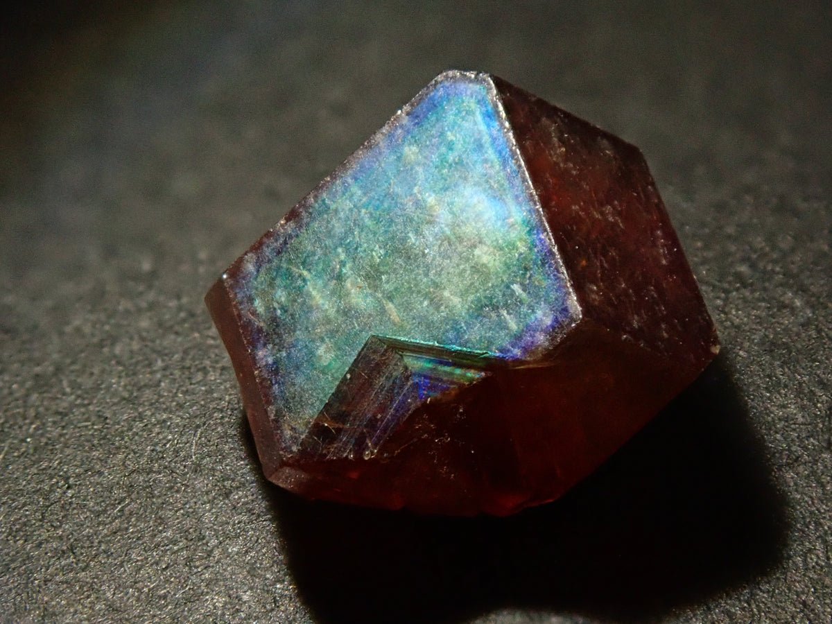 ❇虹の石♎タマムシの森☘️宝石♊ポンカーン♉レクライ⭐️星空♐オーロラ✨️ 玉虫色✨メタリックな青い虹色はオーロラのような雰囲気ですよね