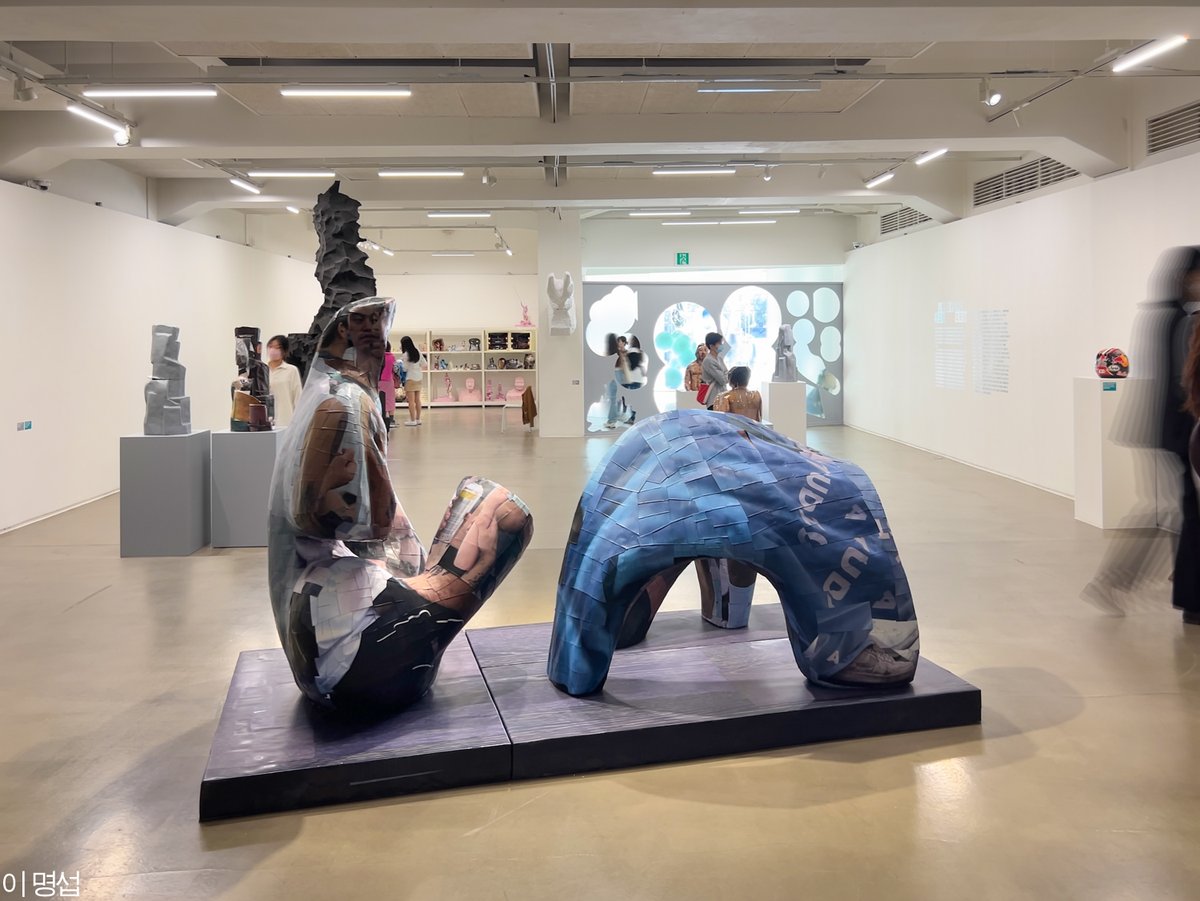 《나를 닮은 사람》 The Other Self

일민미술관
권오상, 최하늘

2022.8.23.(Tue)─2022.10.2.(Sun)
Exhibition Hall 1 and Lobby