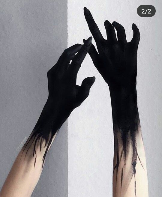 characters with hands like these 💦💦💦