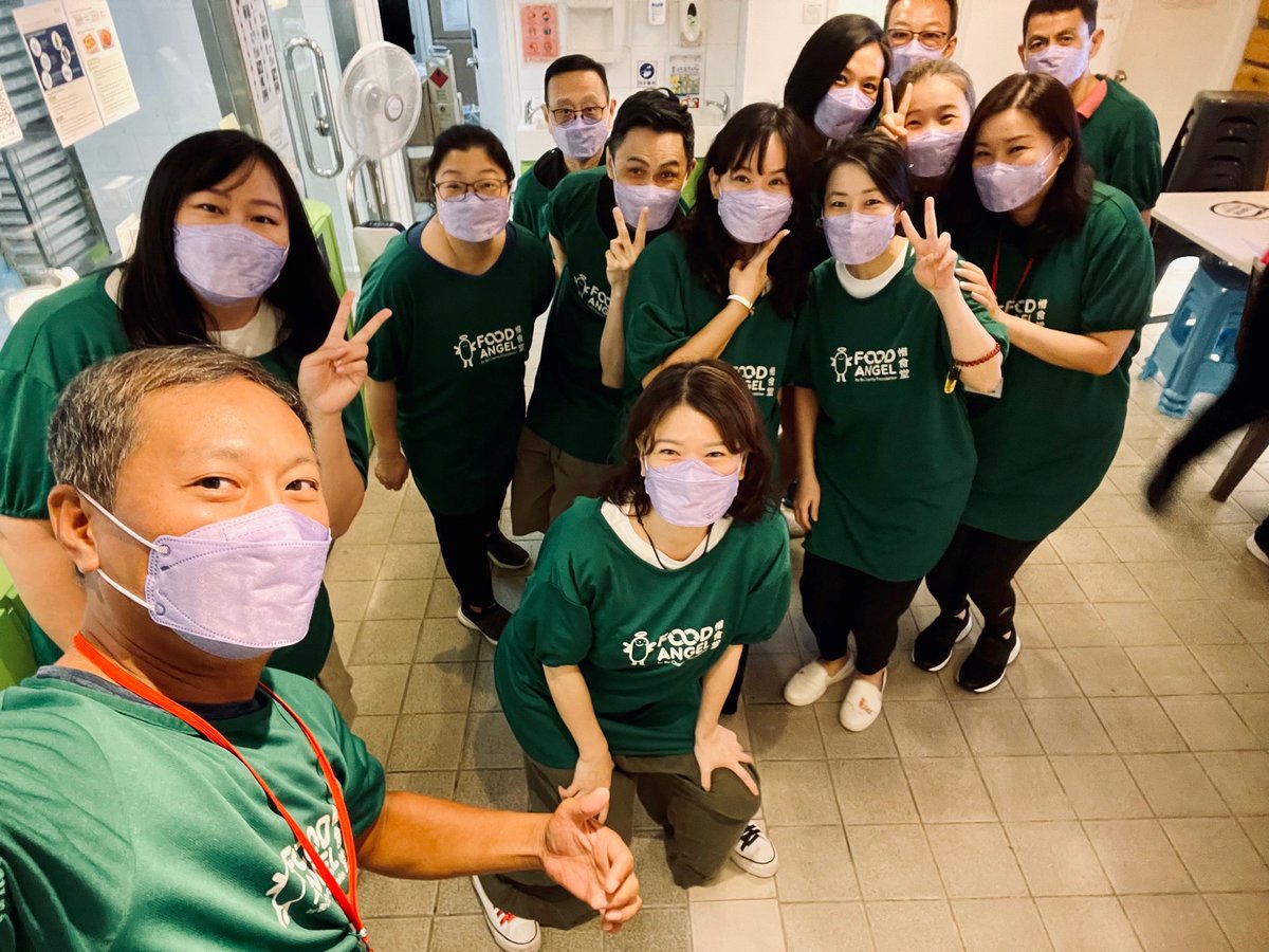 Sabre_APAC's tweet photo. Sabre Hong Kong got together last Friday for a worthy cause! Collaborating with the local foundation, Food Angel, our Hong Kong team spent hours packing a total of 5,688 meal boxes for the underprivileged communities in Hong Kong. Great work, Team Sabre!
#GiveTogether #SabreAPAC https://t.co/5tl6EneE2i