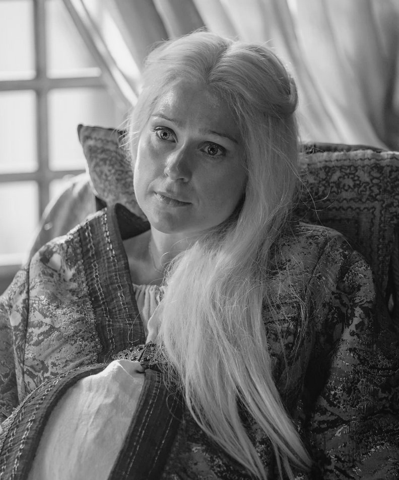 I'm gonna make a memorial for every #HOTD character who dies:

#AemmaArryn