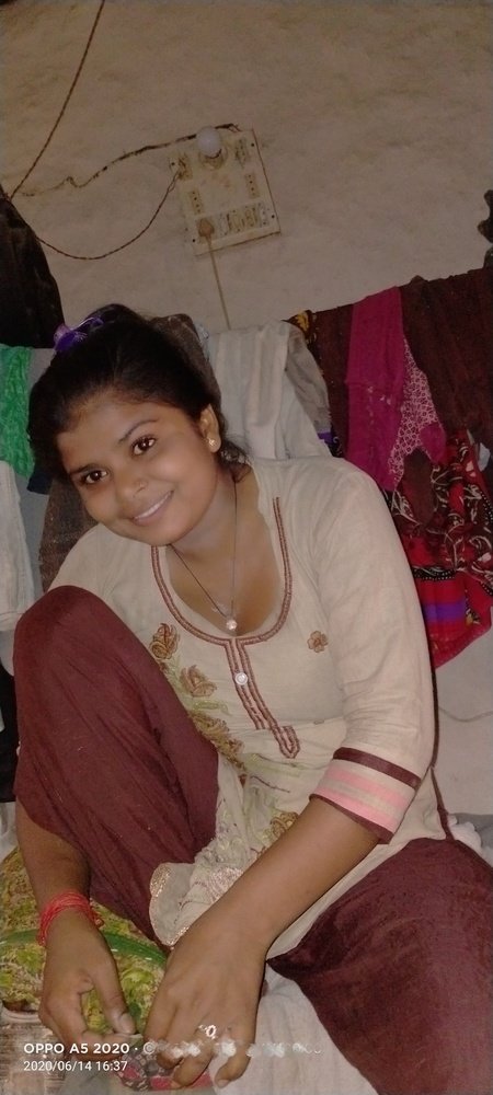 Kamaal012938's tweet photo. Bhabiyaan jawan ladki se behtar hoti hai
Sahi bola ya galat???
#Bhabi #Bhabilover
@Aapki_Anju @SapnaguptaSapn5 @lovegame69s @sanskari_roma @Si23803343Rajni @saloni_dash @indian_dolllll @Latha16172138 @ManForbidden https://t.co/0zlSowNYkp