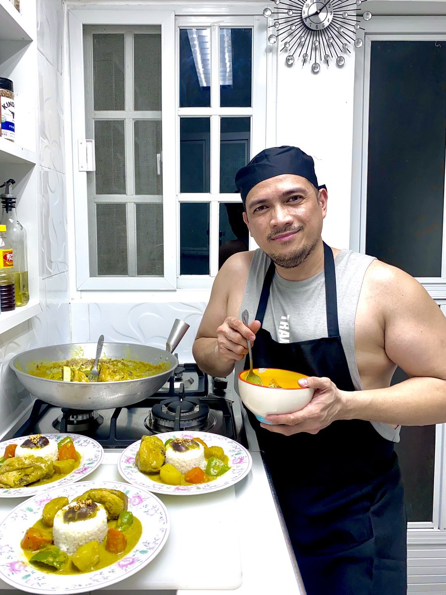 jonbugarin's tweet photo. This is my recipe for CREAMY CHICKEN CURRY. Probably the dish that I can say that “sabaw pa lang ay ulam na”.  Yes, the sauce is bursting with flavors. #foodgoal #foodtrip #foodie #food #foodlover #foodjournal #dinner #chickencurry #currydish #homecooked #homecooking #delicious https://t.co/VoDI49xD1N