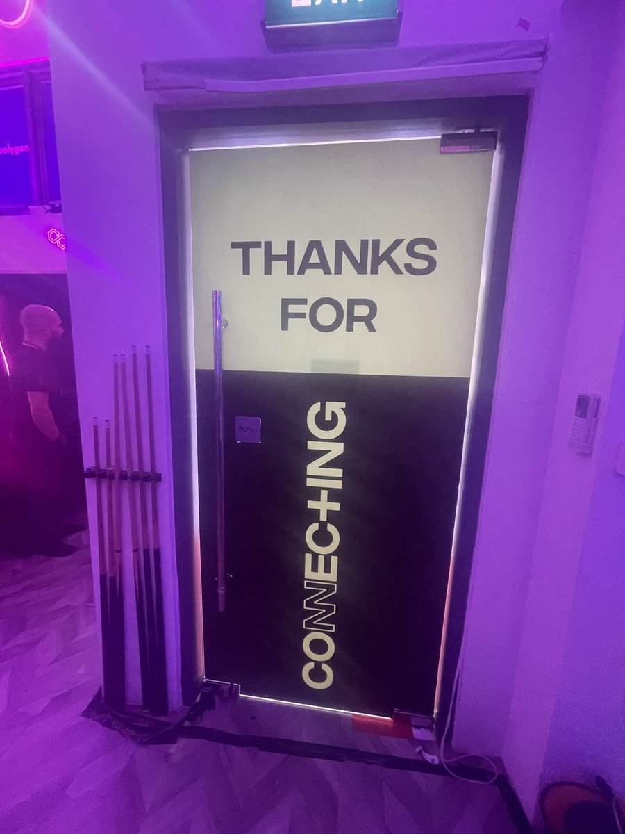 LaughAndBelly's tweet photo. okay web3connect done βοΈ lunch nexxxxxxtttttt π #chaindebrief #web3connect https://t.co/Y2zQtzjBvG