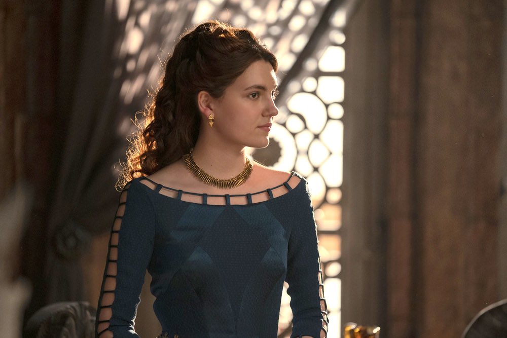 PreOwnedLib's tweet image. Wait so this chick was too young to play this chick in the same season of one show?