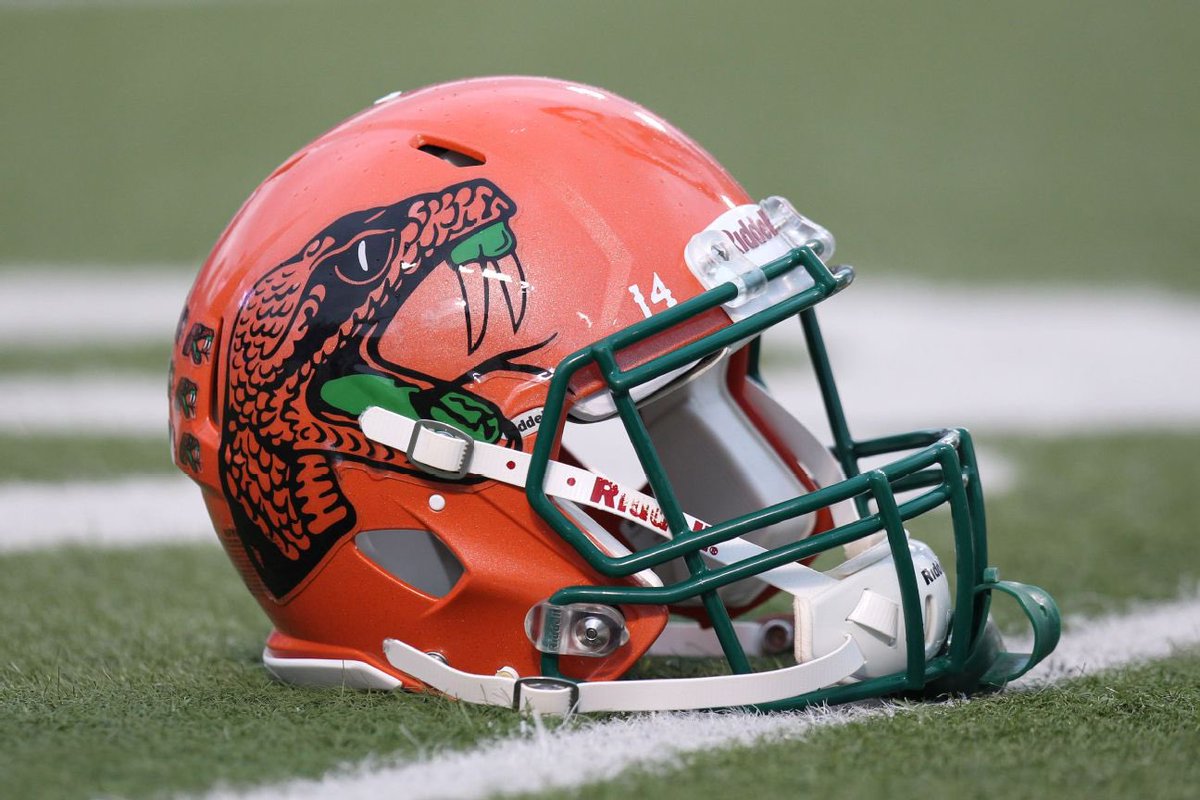 #AGTG I am blessed to receive my first offer from Florida agricultural  and mechanical university @coach2bless 
<a href="/HCWillieSimmons/">Coach Willie Simmons</a> 
<a href="/FAMU_Football/">Zachary Davis</a>