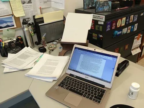 raulpacheco's tweet image. Distinguishing between description and analysis in academic writing buff.ly/2FzvJBS

Do you get feedback about your writing &quot;not being analytical enough, too descriptive?&quot; In this blog post I explain the differences between describing and analyzing in social sciences.