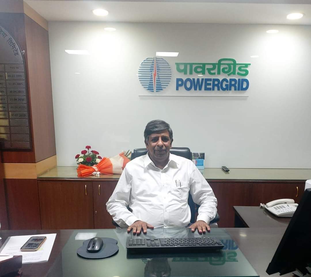 Afsal_Alungal's tweet photo. Congratulations to CMA G Ravishankar sir has taken over the charge of the post of Director Finance of PowerGrid Corporation of India @ICAICMA
#proud_cma https://t.co/ovSyaAbdv5