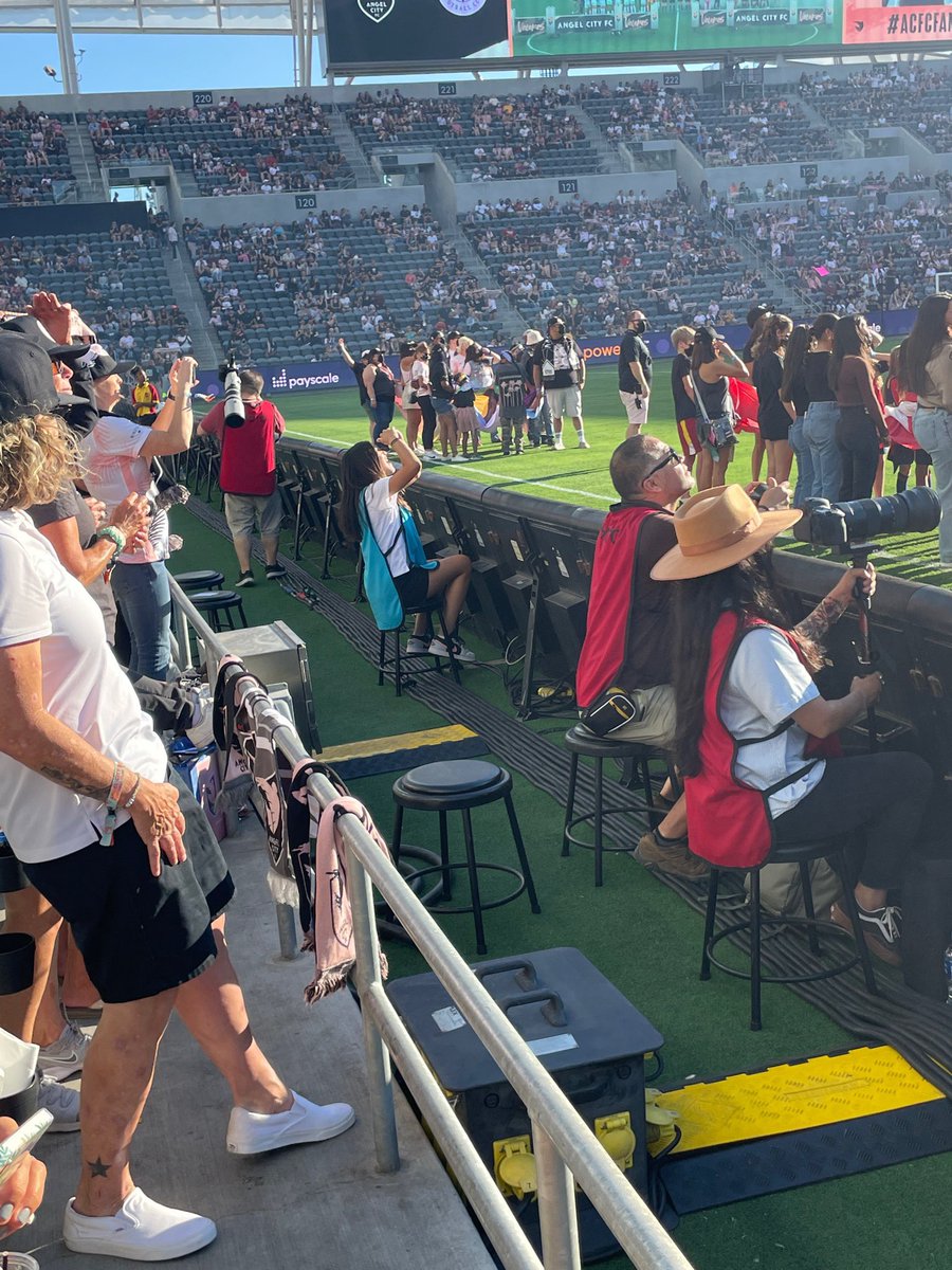 OLCoachCam's tweet photo. Thank you @weareangelcity for having #FCLB⚽️ 14U be your ball girls for tonight’s match! My daughter had a blast! #AngelCityFC https://t.co/JQ5xNlgEOR
