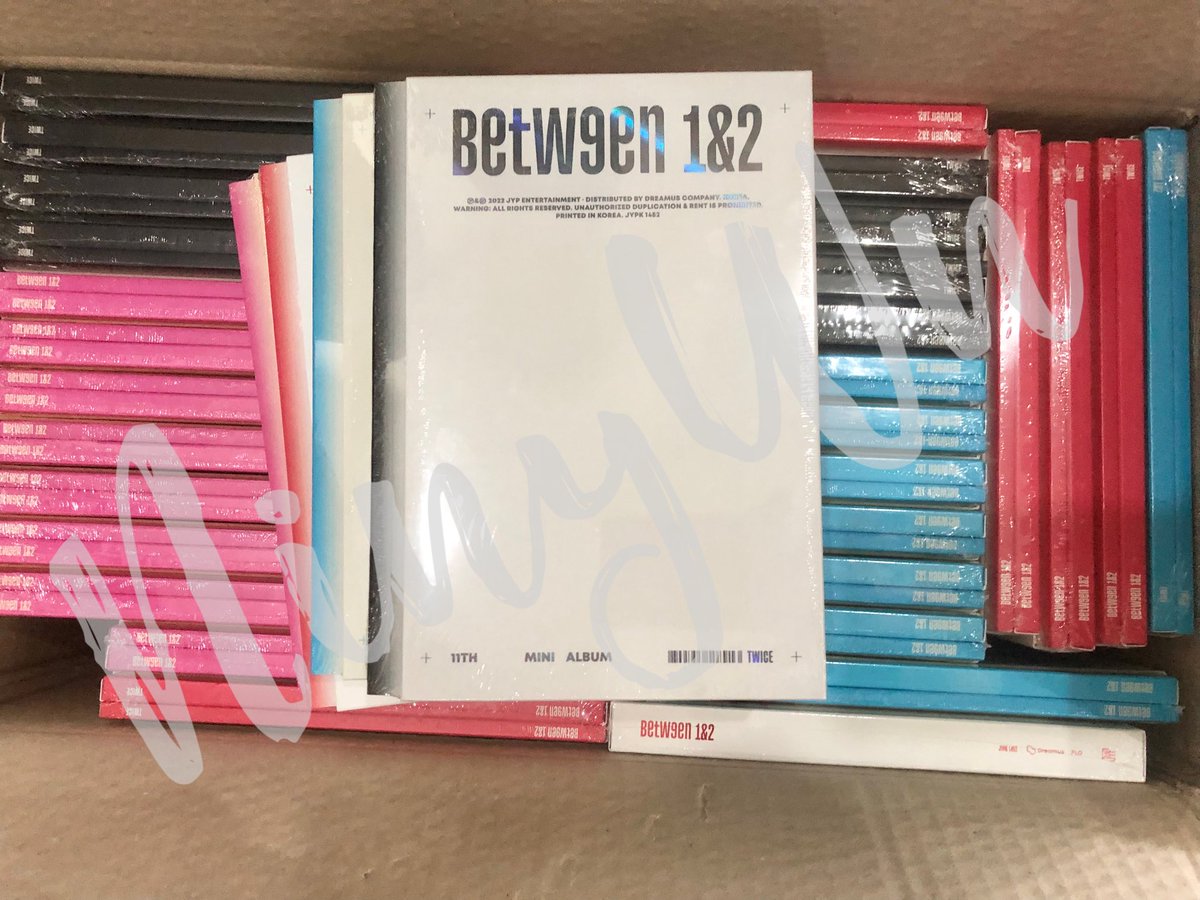 NinyWn's tweet photo. อัพเดต อัลบั้ม TWICE ของเข้าร้านวันนี้ จัดส่งตามลำดับโอน ไม่เกิน 29/09 ส่วนบั้มที่เหลือของเข้าวีคหน้าค่ะ
#ninyupdate https://t.co/7m1ZBZPoAz
