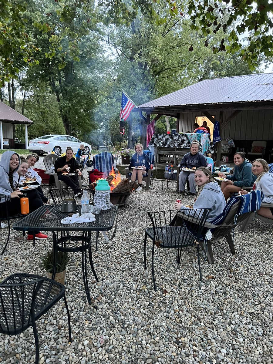 DJimenezAUSB's tweet photo. Had a great weekend making memories and building relationships!!! My littles had a blast also! Can’t wait to go back next year!
#teambonding #AUSBFAMILY #lakefun https://t.co/YRVYQ6idLX