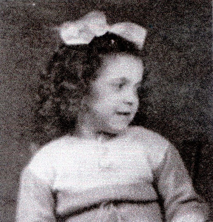 26 September 1937 | An Italian Jewish girl, Elena Calo, was born in Florence. On 23 May 1944 she was murdered in a gas chamber in #Auschwitz.