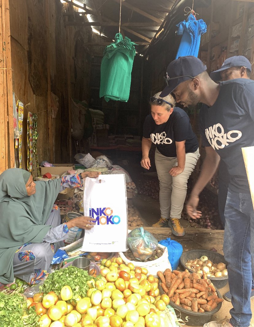 julienneoyler's tweet photo. Last week I met entrepreneurs in Garissa &amp; Dadaab 🇰🇪 who provide needed products &amp; services, and drive economic growth in their communities. We look forward to working with @Nathif_J_Adam and Garissa County to create even more business opportunities in the future!
#WeAreInkomoko https://t.co/66ZLuUYUm4