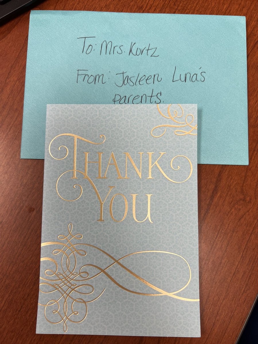 JacquieKortz's tweet photo. I was surprised for one of our lighting bugs. It made me so happy! Thank you Jasleen’s parents, I really appreciate it! I love my job and I am here to help💚❤️😊@GarciaLeza_AISD #CaresTeam @Counseling_AISD @AldineISD @PattyWillis1 @anitaperezABC https://t.co/3ZGzYesDnn