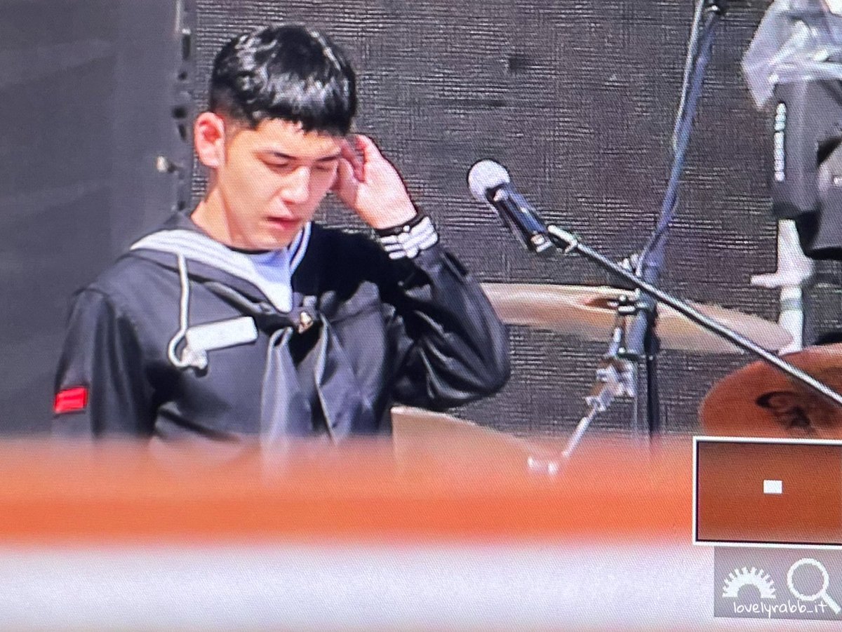 220926 #데이식스 #원필 왕귀엽따