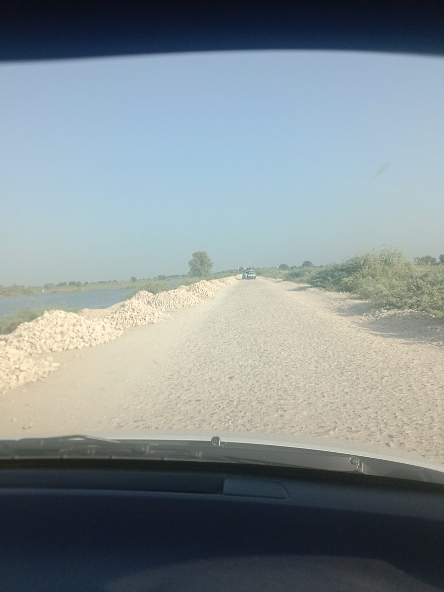 shahzaib_jam's tweet photo. This is the road to Nawabshah from Saedabad. A city of Ex. President of Pakistan. It's been more than six months, this just 4 km road is still under construction. @SindhCMHouse @FaryalTalpurPk @AAliZardari @BBhuttoZardari. https://t.co/6N2z71JwFL