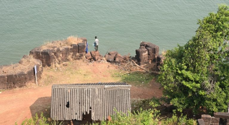 __DIPTI__'s tweet photo. 🏯Campaign by Hindu Janajagruti Samiti #SaveVishalgadFort
Visit
https://t.co/7qkhMn7lC1
#HJS_20thAnniversary
#Hindu_Rashtra https://t.co/ingR1BfdiN
